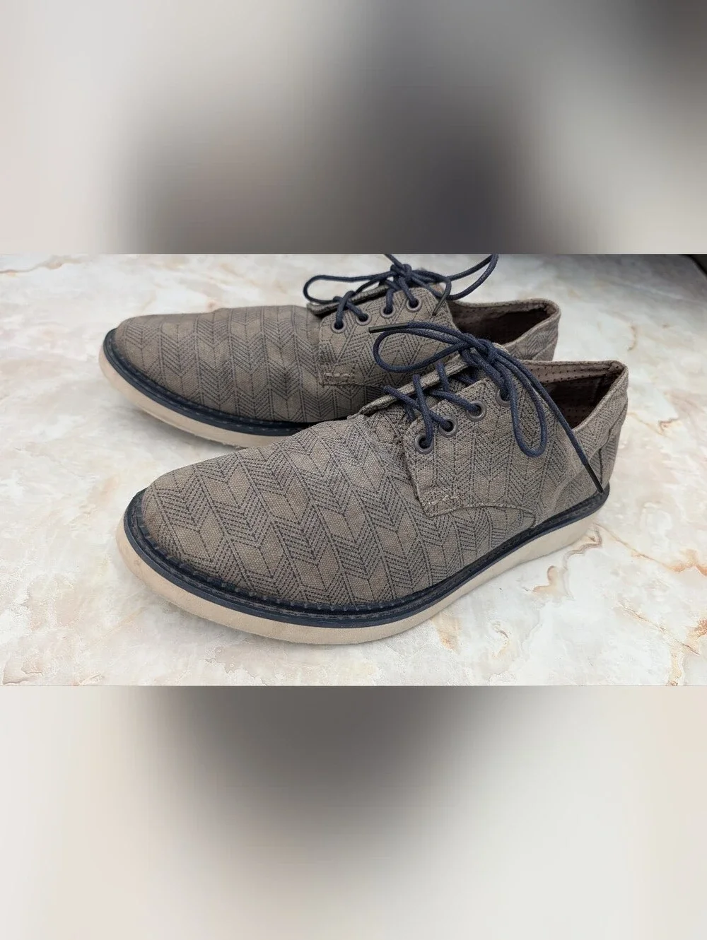 Toms Men's Shoes Sz 8.5